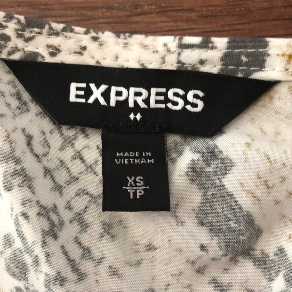 Express romper - Picture 2 of 2